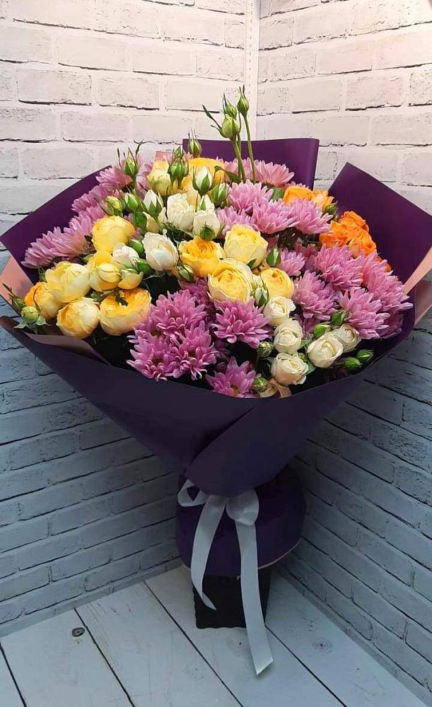 Букет цветов из: Хризантемы и Розы в Сортавале