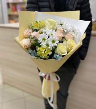 Букет цветов из:  Альстромерии, Розы и Хризантемы #REPLACE_PRED# Сортавале