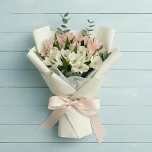 Букет цветов из:  Альстромерии в Сортавале