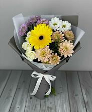 Букет цветов из:  Розы, Герберы и Хризантемы в Сортавале