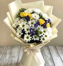 Букет цветов из:  Ирисы, Хризантемы и Розы #REPLACE_PRED# Сортавале