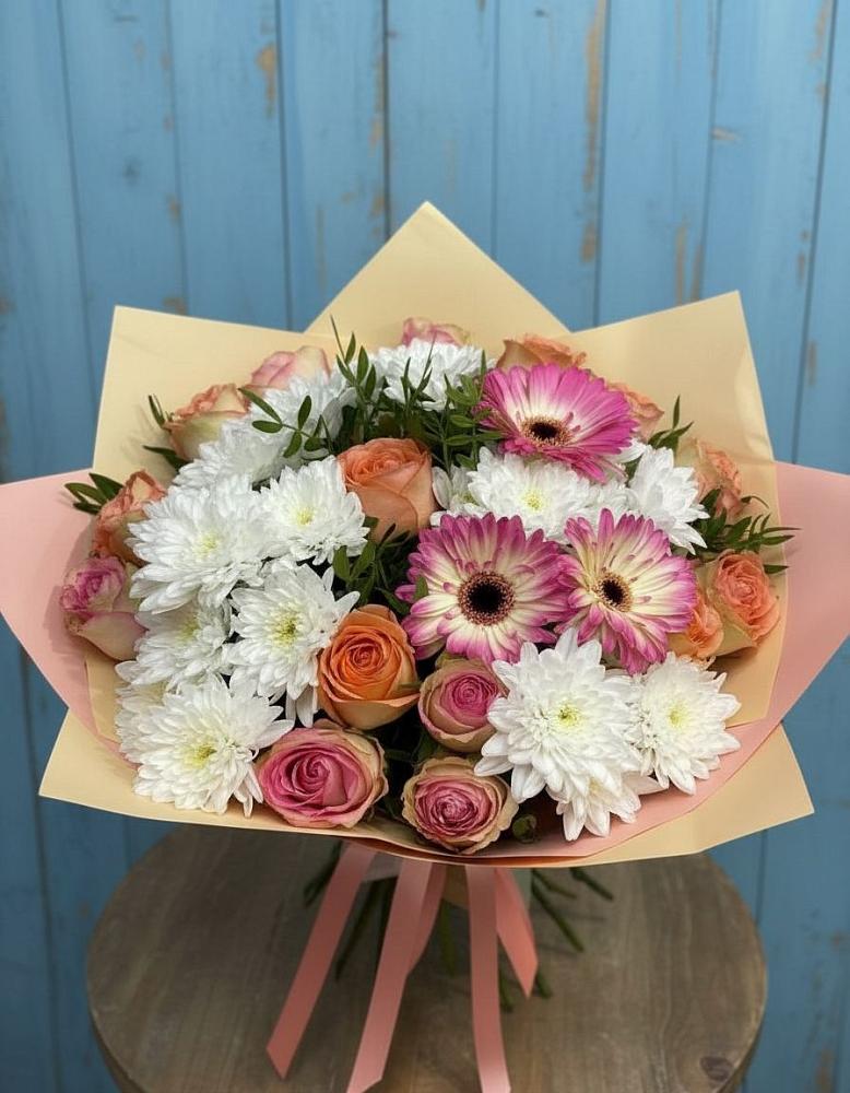 Букет цветов из: Розы, Герберы и Хризантемы в Сортавале