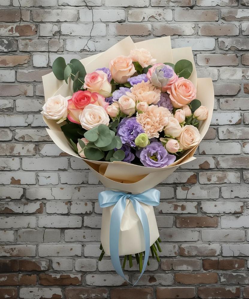 Букет цветов из: Розы, Лизиантусы и Гвоздики в Сортавале