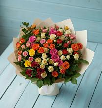 Букет Микс из разноцветных кустовых роз в Сортавале