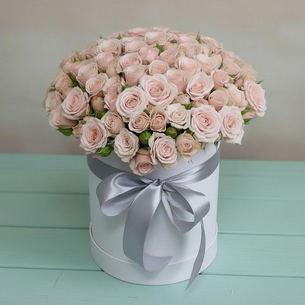 Цветочная композиция из Розы в шляпной коробке в Сортавале